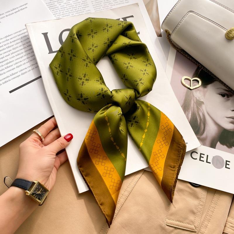 Zhang Ruonan silk scarf women's spring and summer new fashion retro accessories scarf neck high-end small square scarf