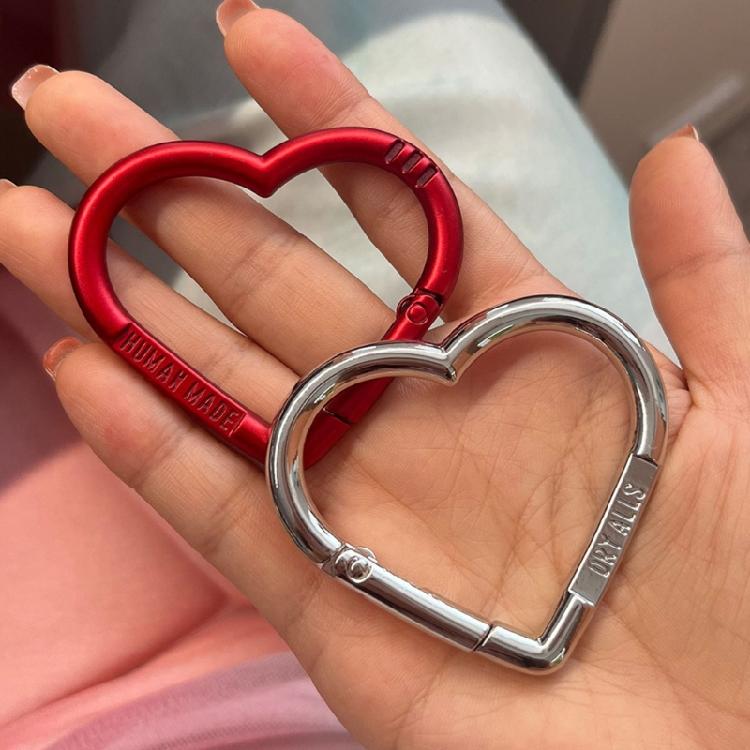 Elegant Engraved Heart Keychain Buckle Rustproof Zinc Alloy Creative Accessory For Keys Backpack Jewelry Gift