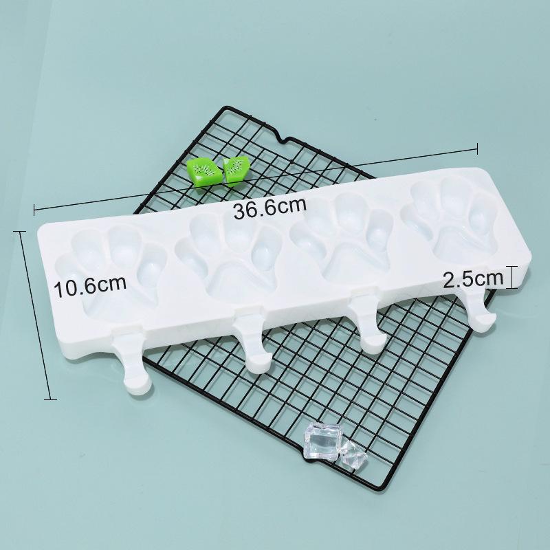 Snadno vyklopitelná silikonová forma na nanuky a zmrzlinu pro domácí použití