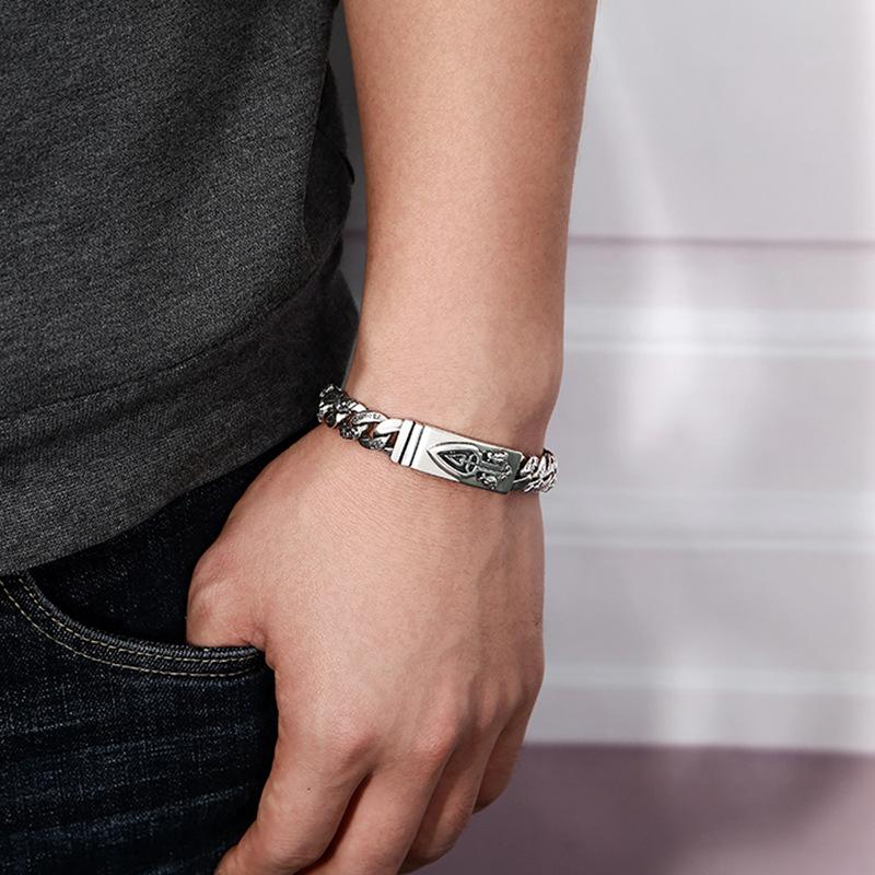 Xiangxu Men's Distressed Keychain Bracelet with Six-Syllable Mantra