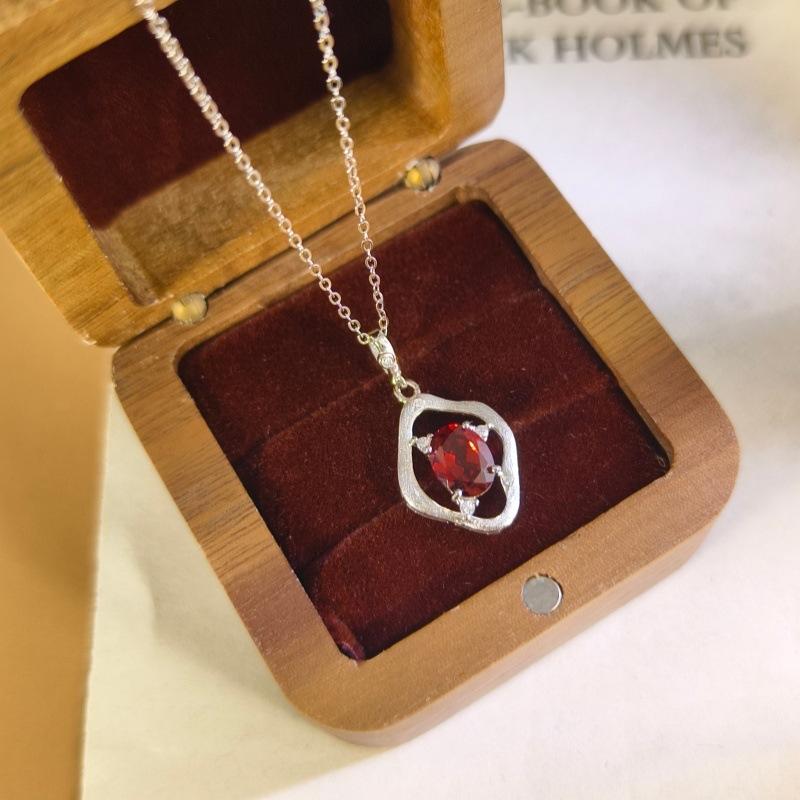 Women's S925 Sterling Silver Necklace Natural Crystal Peridot Pendant Brushed Craft Clavicle Chain Jewelry
