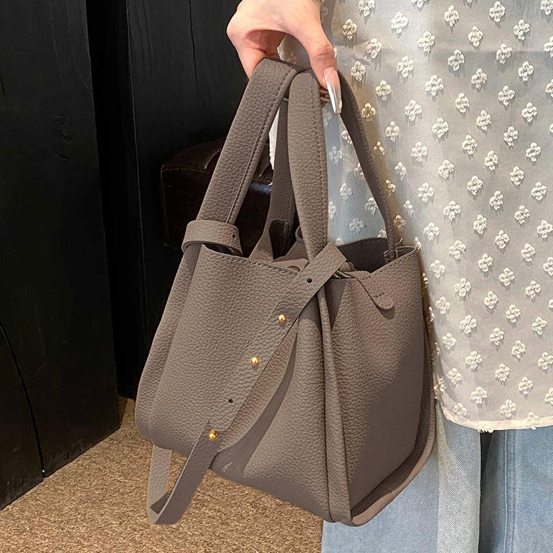 Bucket Bag Women's New Fashion Women's Bag High-end Autumn and Winter Hand-held Vegetable Basket Crossbody Bag