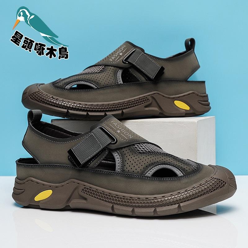 Men's shoes 2025 summer new hollow breathable driving dad soft bottom casual hole bag head sandals