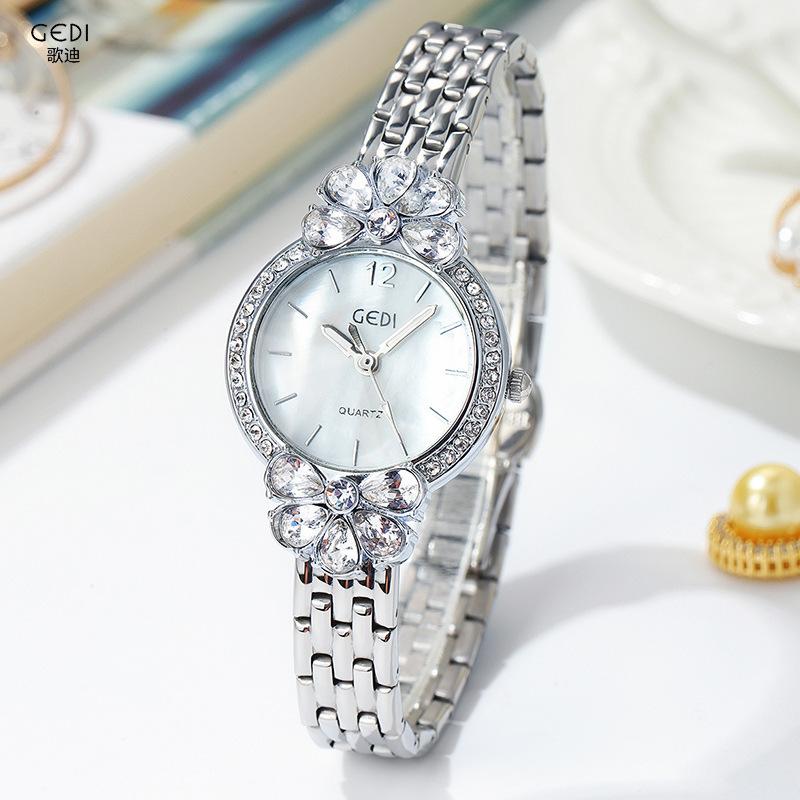 Ladies Light Luxury Medium Antique Creative Flower Diamond Gypsy Star Fashion Waterproof Steel Belt Quartz Watch