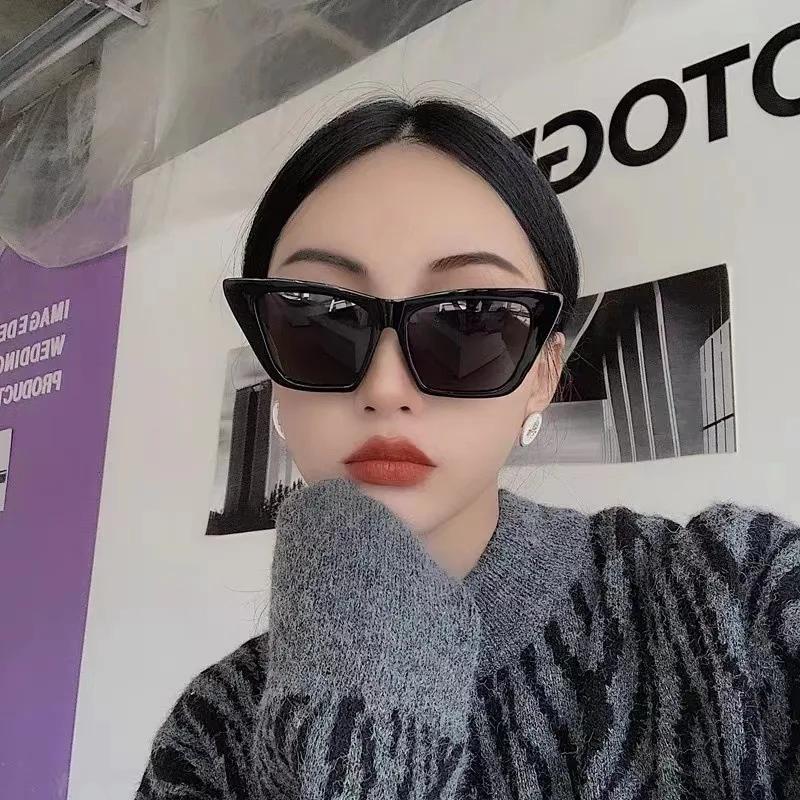 Cat Eye Vintage Sunglasses Women Designer Fashion Retro Mirror UV400 Protection Outdoor Shades Oculos De Sol
