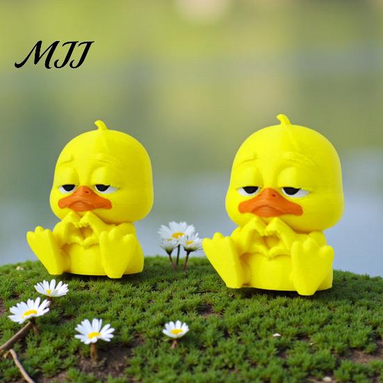 Exquisite Crafts for Colleagues 3D Printed Yellow Duck Figurine, Funny Statue with Vivid Expressions, Healing Desk Companion Cute Miniature