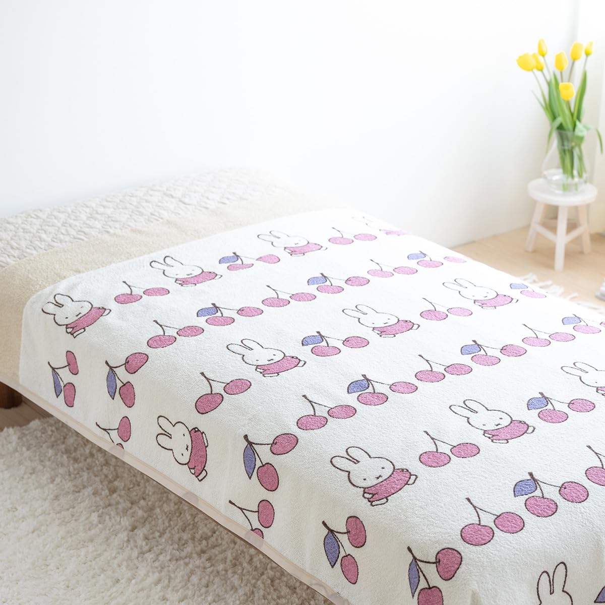

Nishikawa Miffy Towel Made in Single Blanket, 100% Cotton, Single, Summer, Japan, Moisture-Absorbent, 46271, Cherry/Pink [100],