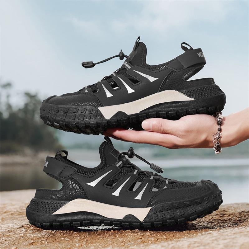Men's casual sandals 2025 new summer mesh breathable hollow hole shoes trendy cool slippers