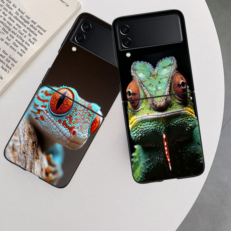 Lizards and Geckos Have Big Eyes Phone Case For Samsung Z Flip 7 6 5G Galaxy Z Flip 5 4 3 Black Hard Cell Cover Luxury PC Shell