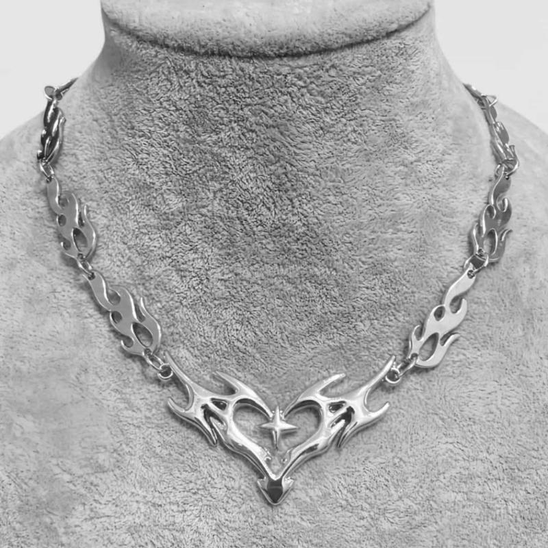 Thorn Flame Heart Hollow Out Necklace For Hip Hop Style Subculture Expression And Versatile Wear Parties Daily Outfits
