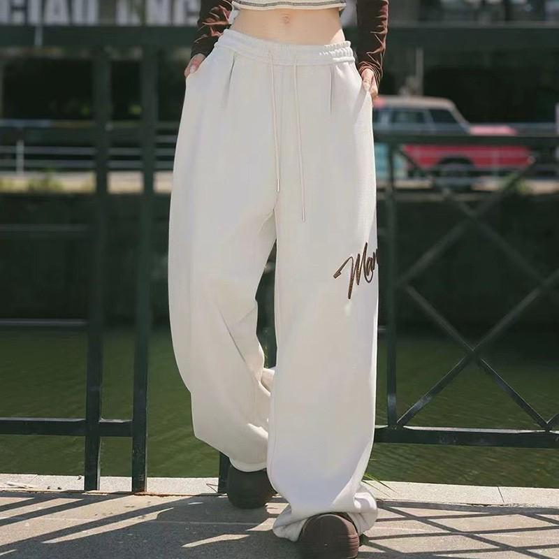 Graue Hip-Hop-Jazzhosen im amerikanischen Stil: Bestickte Herbst-Jogginghosen mit weitem Bein und lockerem Schnitt
