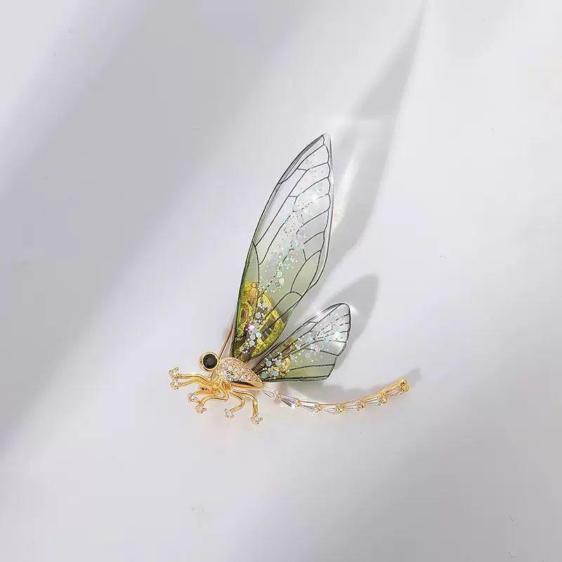 Elegant Butterfly Brooch for Women, Versatile Pin for Sweaters and Suits