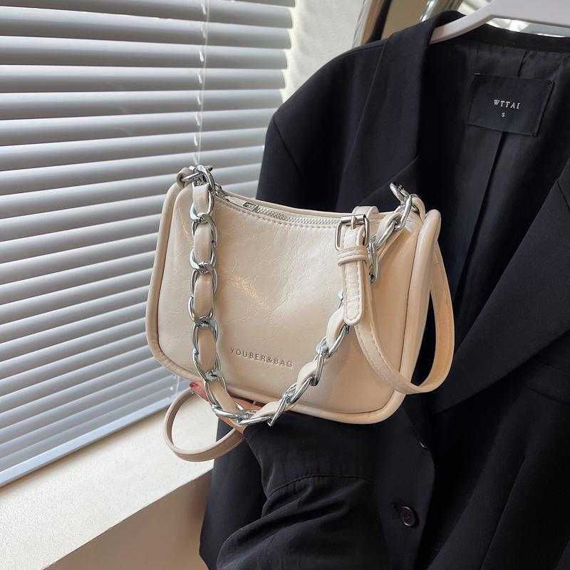 New Fashionable Shoulder Bag Popular Popular Chain Small Square Bag Underarm Bag Luxury Feeling