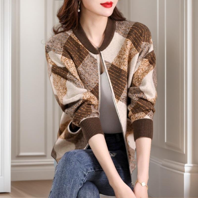 

Весенне-осенняя вязаная куртка-свитер Женская весенняя одежда Новая одежда Мама С капюшоном Модный наряд Женский Large size кофейный