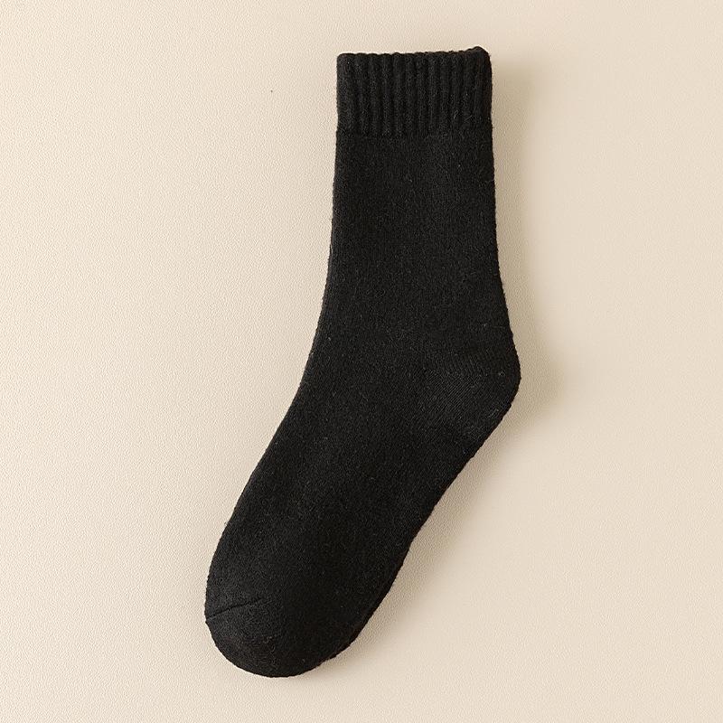 "Men's Thick Wool Socks: Velvet-Lined, Warm, and Lengthened for Autumn and Winter"