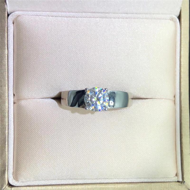 18k Gold Moissanite and Diamond Ring for Men and Women with Certification 0.5 Carat Men s Moissanite Ring