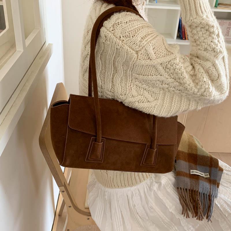 Elegant Suede Tote Bag for Women – Classic Top Handle Handbag with Structured Design and Minimalist Style