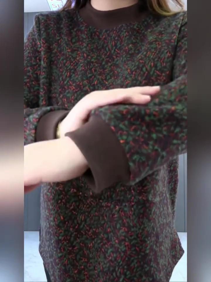 Plus Size Tweed Sweater: Cozy, Casual, Versatile, and Flattering for Middle-Aged Women