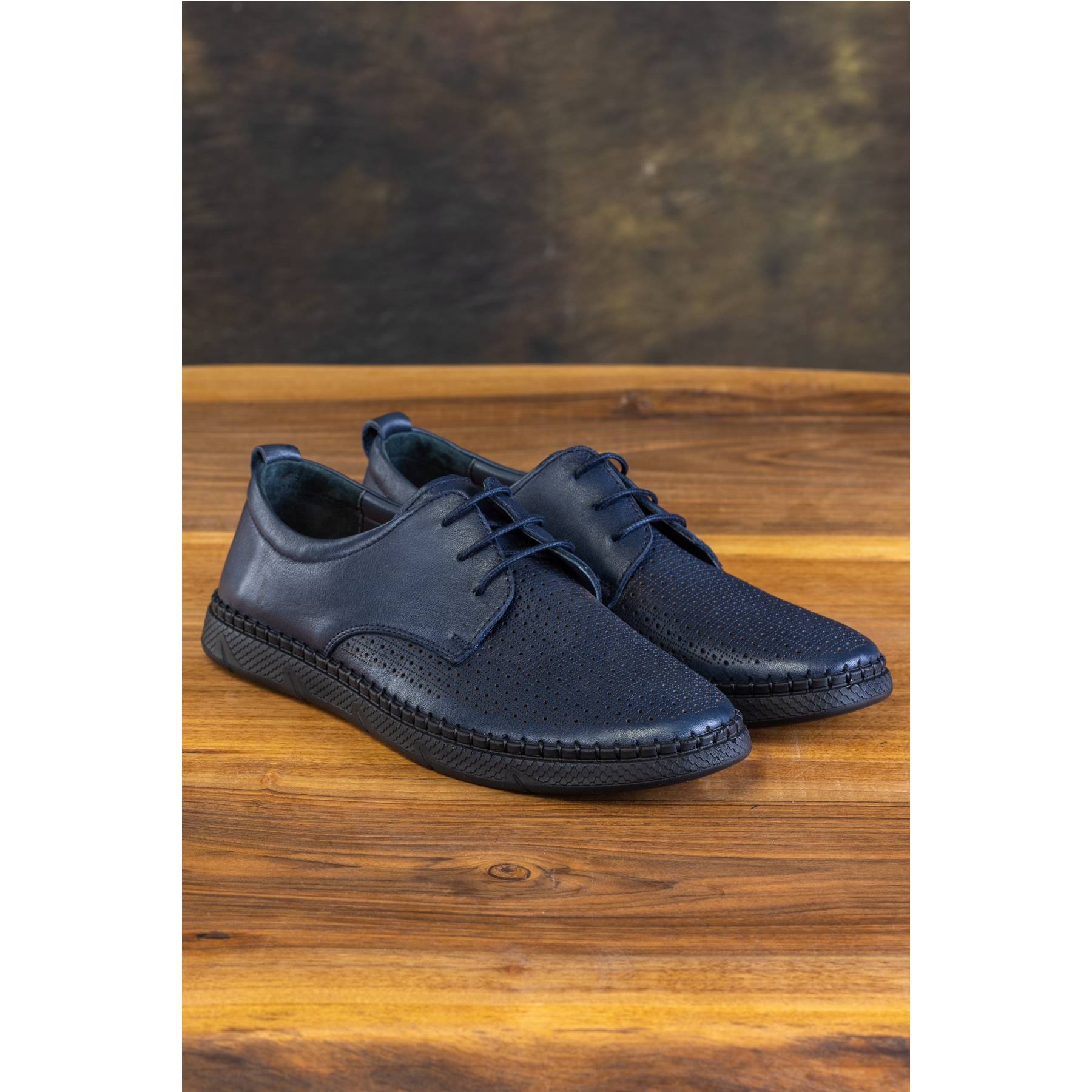 

Мужская обувь 2023 Стиль Мужская обувь из натуральной кожи Повседневная обувь Легкая обувь Кожа Темно-синий