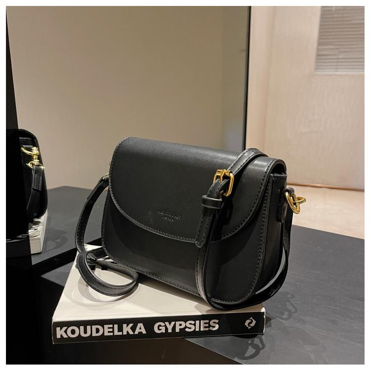 Fashion Portable Saddle Bag Women's 2026 Spring New Light Luxury Simple Shoulder Crossbody Bag