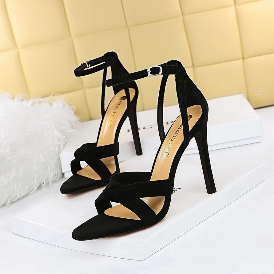 927-5 sandály (tento styl je vyprodán a nebude doplněn)