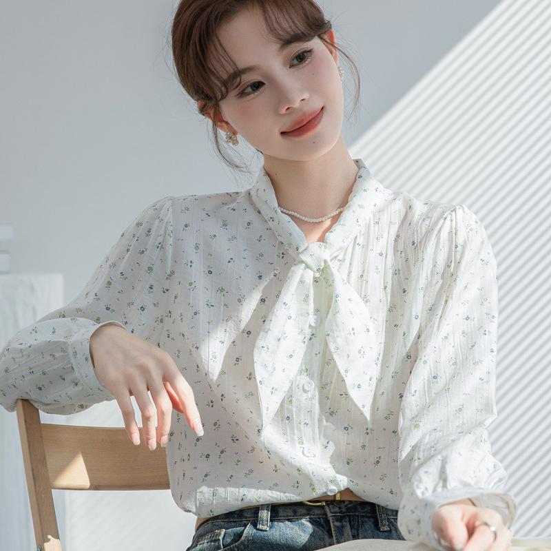 

Women s French Retro White Floral Print Loose Shirt - High-End Spring 2026 Design M білий