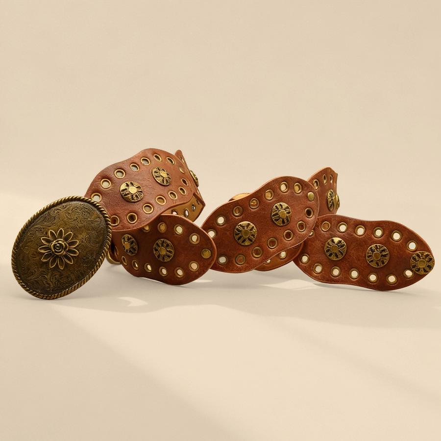 Retro flower ancient copper buckle splicing wide waist seal, rivet hollow western wind decorative belt trade wholesale