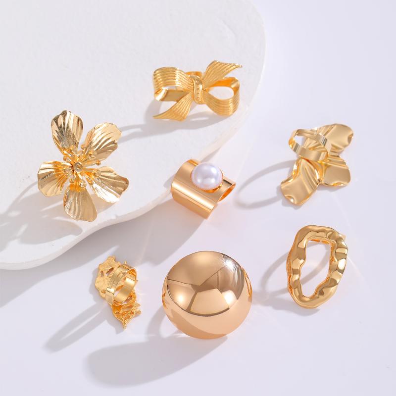 Punk Gothic Irregular Geometric Flower Rings for Men Women Hiphop Exaggerated Shiny Open Rings Fashion Party Jewelry Accessories