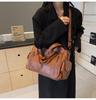 Retro dámská všestranná módní taška tote s nýty – Velkokapacitní kabelka přes jedno rameno, pod paži a crossbody
