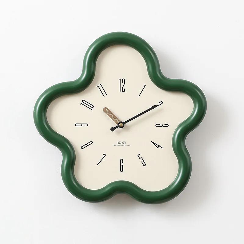 Cream Style Living Room Wall Clock Minimalist Digital Clock Restaurant Creative Swinging Digital Wall Clock Home Decoration