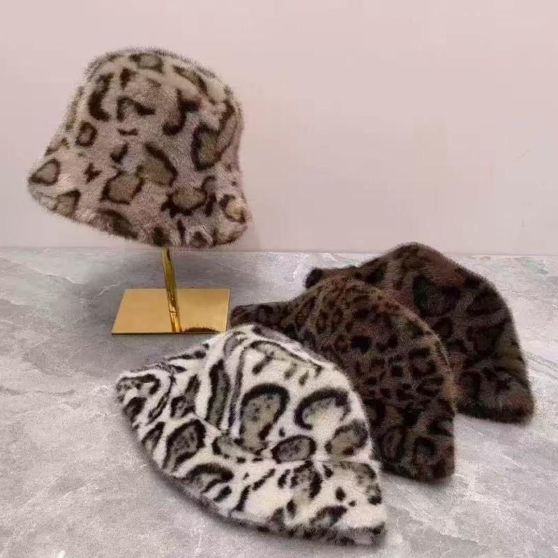 Winter Plush Leopard Print Oversized Bucket Hat Unisex Fashion Ear Protection Hat