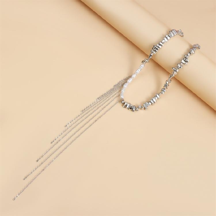 Irregular Bead Necklace with Multiple Tassels Adjustable Collarbone Chain Statement Choker for Fashion Enthusiasts
