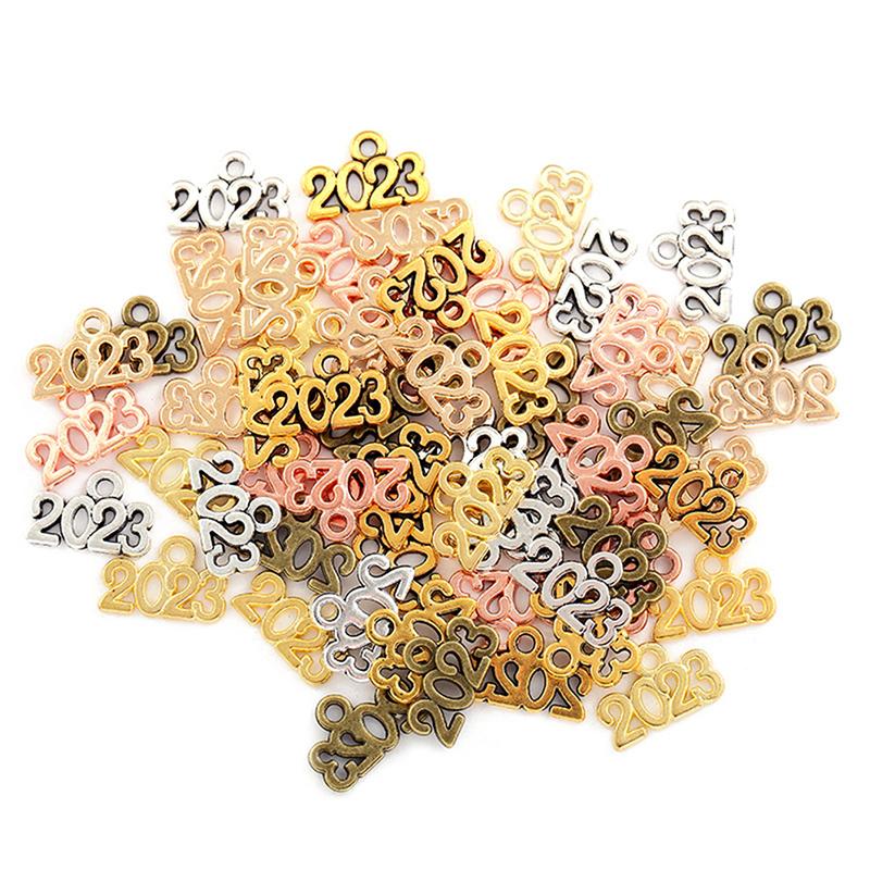 

20Pcs 2023 год серебро золотой цвет амулеты буквы кулон для diy handmade