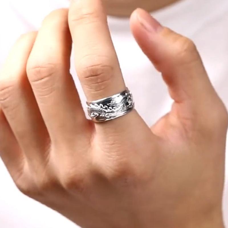 Bague élégante pour homme en argent avec dragon volant jouant avec des perles, bague ouverte pour index, motif dragon en relief, bague de statut de réussite
