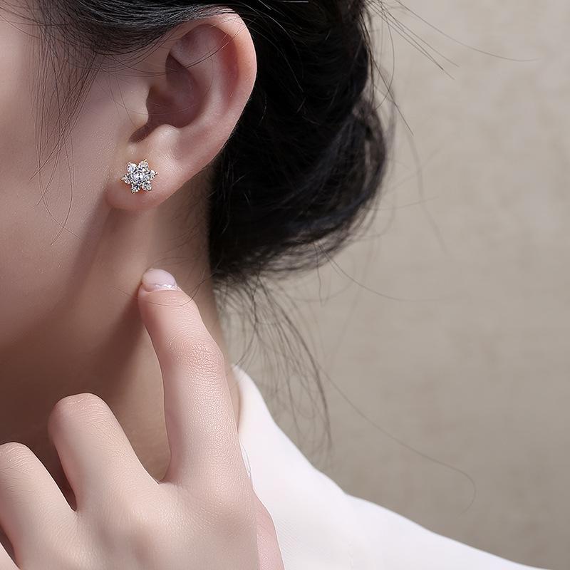 High-end Snowflake Earrings for Women