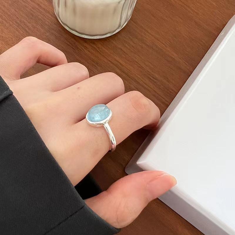 Crushed Silver Natural Stone Open Ring: Chic, Niche, and Stylish Women's Index Finger Accessory.