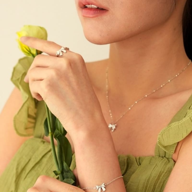 BELLOOGGI Ribbon bracelet