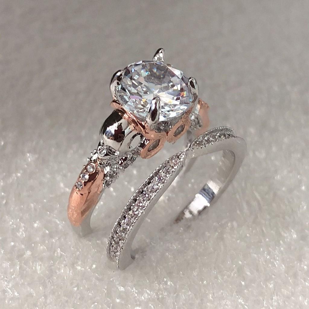 Creative Fashionable Couples Skull Ring With Dual Color Diamond Design In Alloy Material