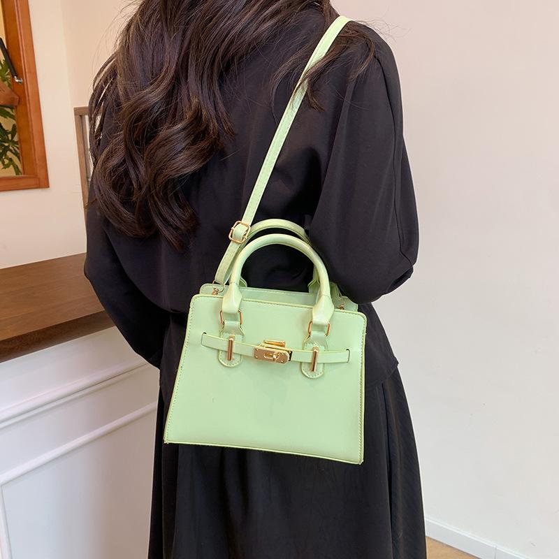 Handbag Bag Women's Texture Large Capacity Niche Design Women's Elegant Small Square Bag Simple Shoulder Messenger Bag