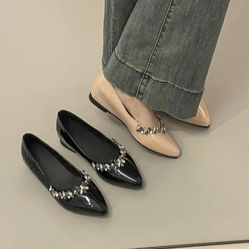 Rhinestone Pointed Flat Bottom Soft Sole Spring 2025 New Inner Height Increase Banquet Shallow Mouth Temperament Elegant Single Shoes