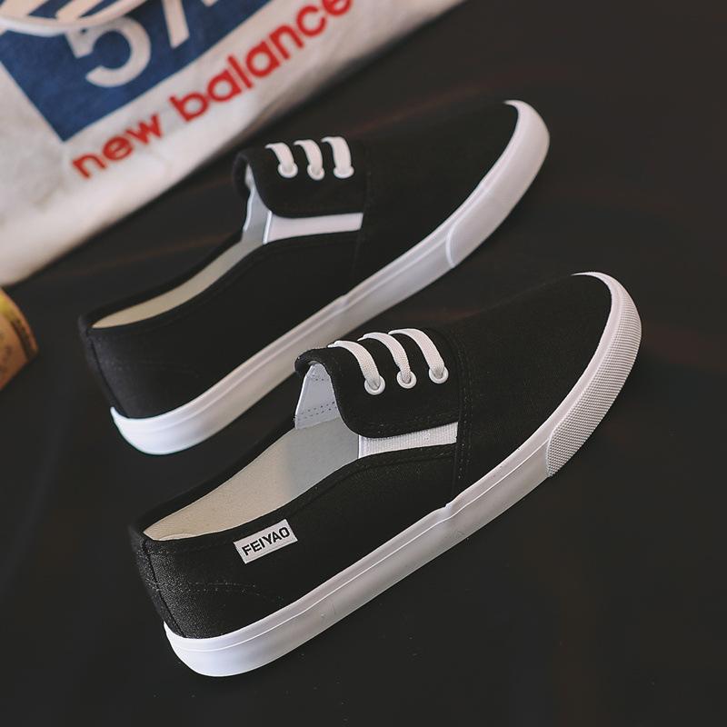 Fashion 2025 New Women's White Canvas Slip-On Sneakers Breathable Comfort Casual for Autumn Students Sports Walking School Shoes