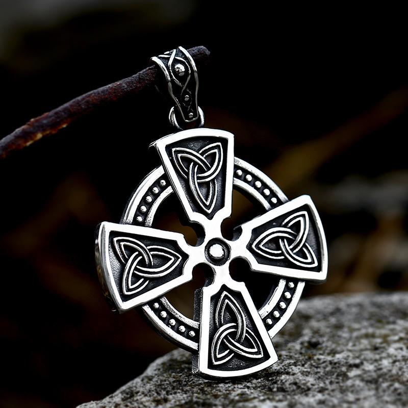 Iron Warrior New Cross Necklace Nordic Viking Celtic Knot Pendant