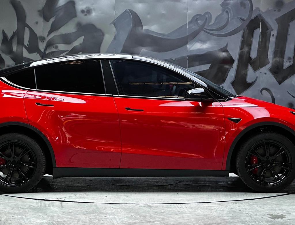 LZLRUN High Gloss Vinyl Realistic Paint Wrap Roll Car Seal