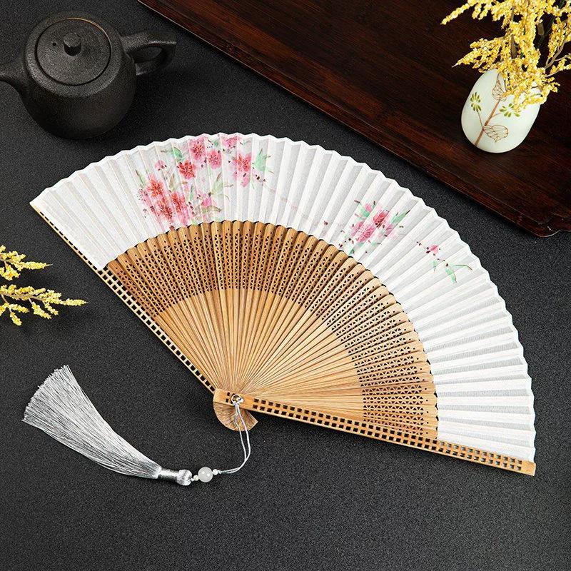 Folding Fan with Narrow Edges In Ancient Style, New Chinese Style Portable Summer Hollow-Out Fan for Women, Suitable for Hanfu and Dance