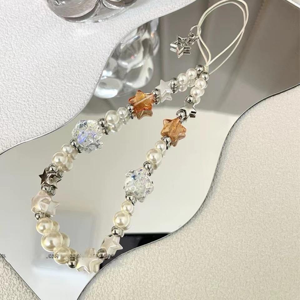 Mobile phone chain with Korean pearl and star pendants, short beaded chain, phone case lanyard, wrist accessory for girls