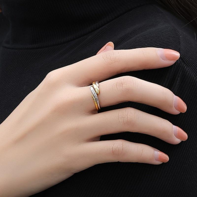 Adjustable Open Wave Ring for Women – Fashionable, Cool Temperament, Stackable Index Finger Ring