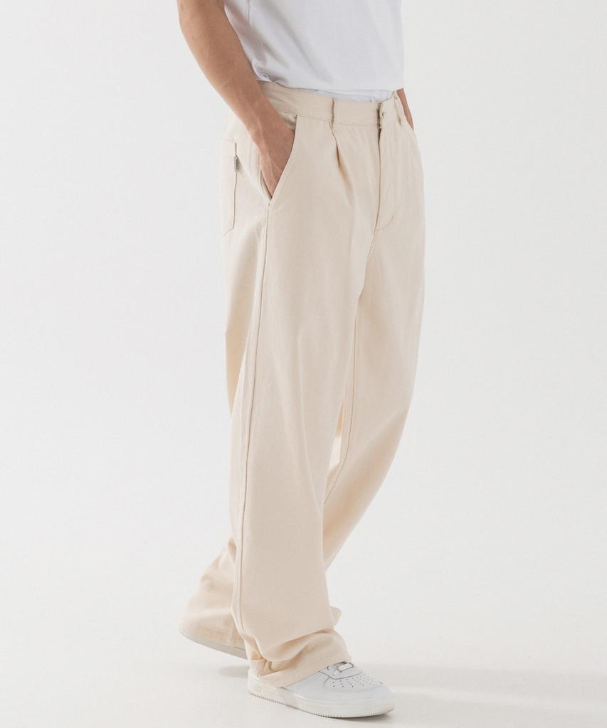 PIANER Semi-Wide One-Pleat Cotton Pants (Cream)