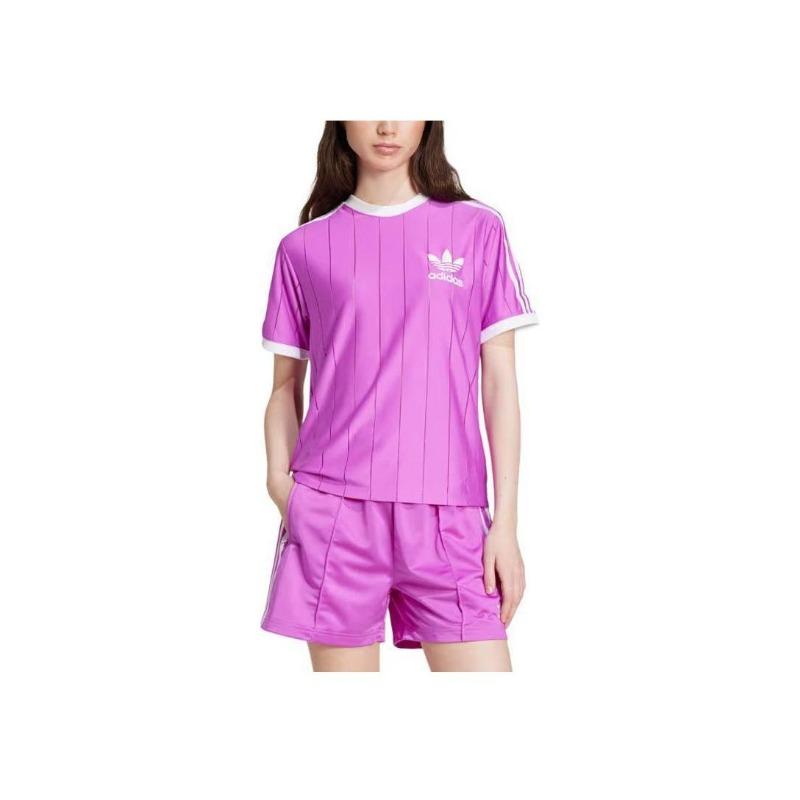 adidas Koszulka Originals Adicolor 3-Stripes Pinstripe z nadrukiem logo w blokach kolorystycznych Wygodna Prosta Koszulka w paski z okrągłym dekoltem i krótkim rękawem IY7225