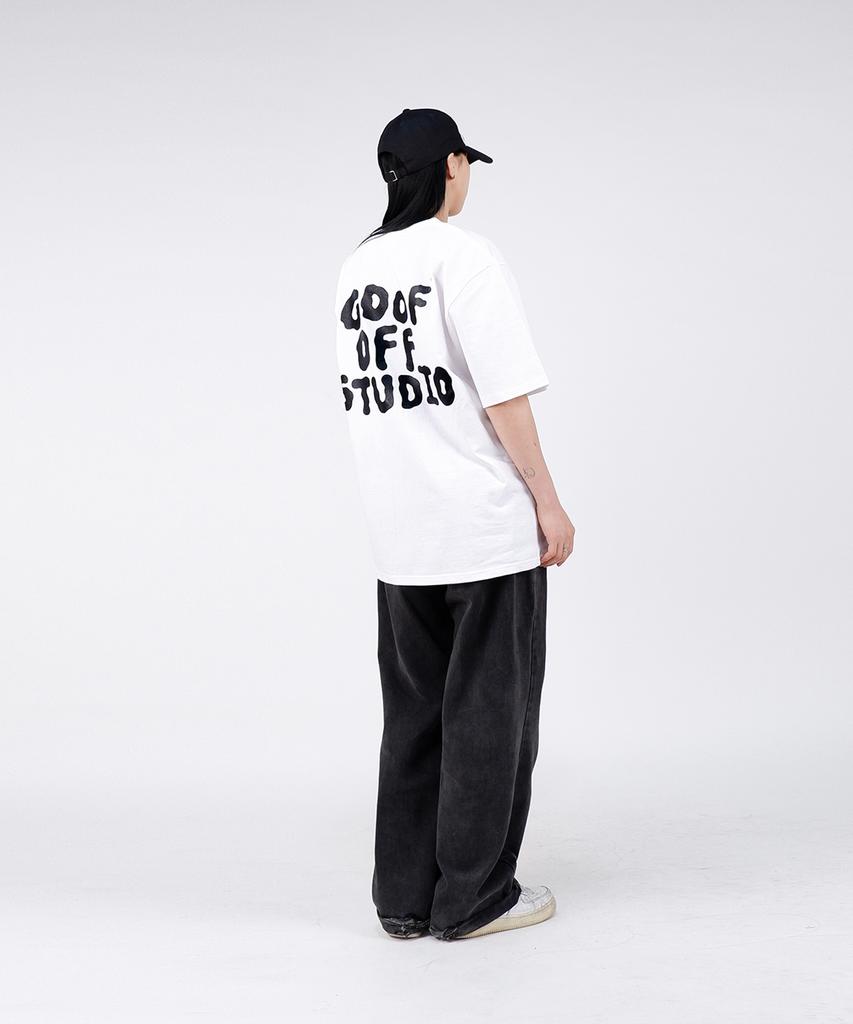 Gupeuopeuseutyudio Gofs Main Logo T-Shirt White (Black)