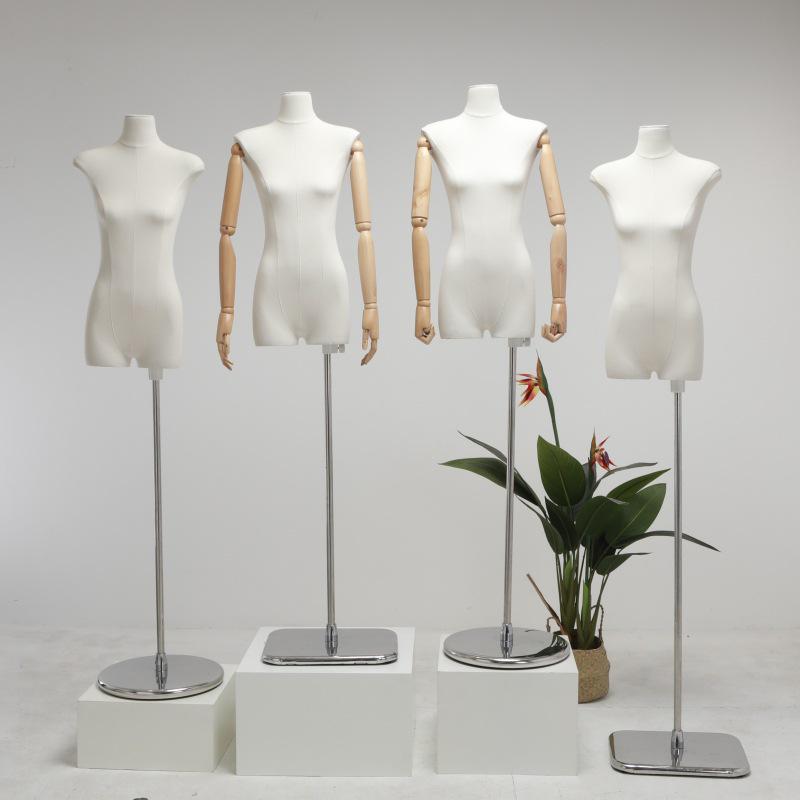 Korean Style Female Mannequin with Flat Chest for Clothing Display